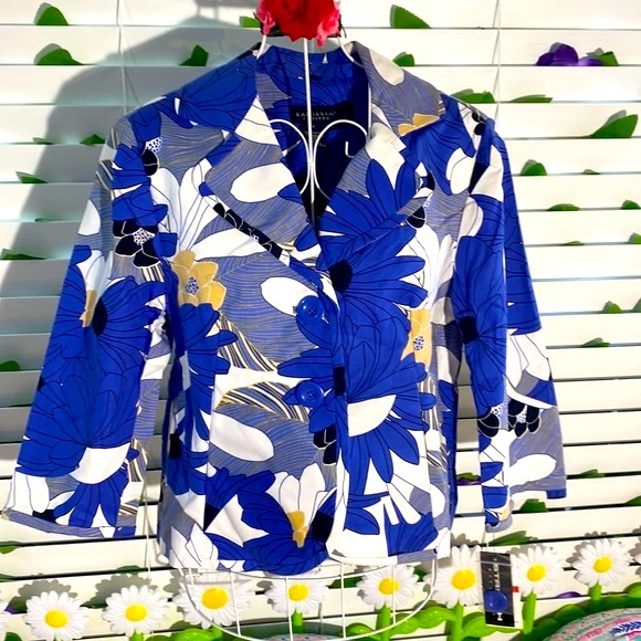 Rafaella Jackets & Blazers - NEW! Rafaella blue and white floral jacket